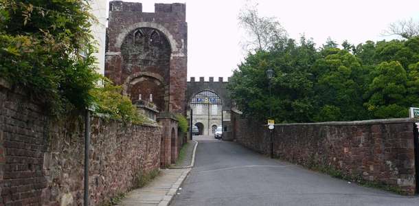 Rougemont Kalesi’ni görün