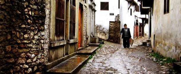 Safranbolu evlerinin arasında eski mahallelerin ve dostlukların nostaljisini yapın