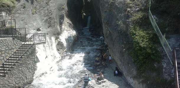 Saitabat Şelalesi