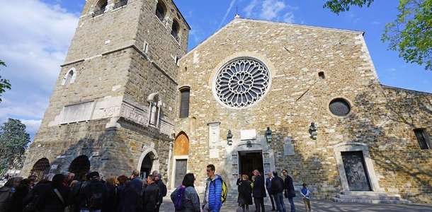 San Guisto Bazilikası’nı ziyaret edin  