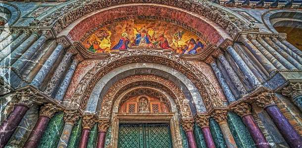San Marco Bazilikası’nın ihtişamlı yapısını inceleyin