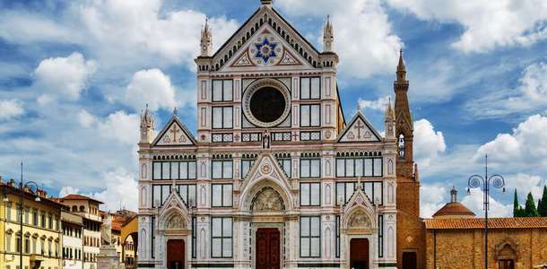 Santa Croce Bazilikası'nı ve müzeyi görün