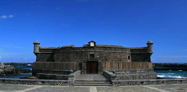 Santa Cruz Kalesi
