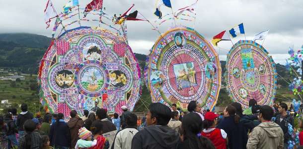 Santiago festivallerinde eğlenin  