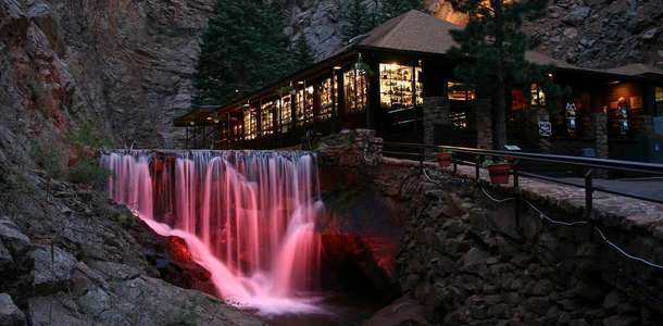 Seven Falls’ta fotoğraf çekilin