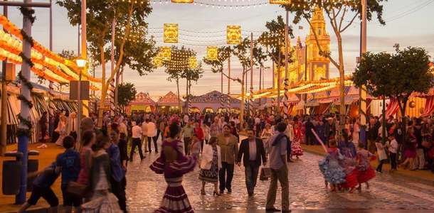 Sevilla gecelerinin keyfini çıkarın  