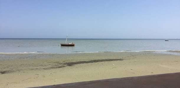 Sfax plajında yüzmenin tadını çıkarın
