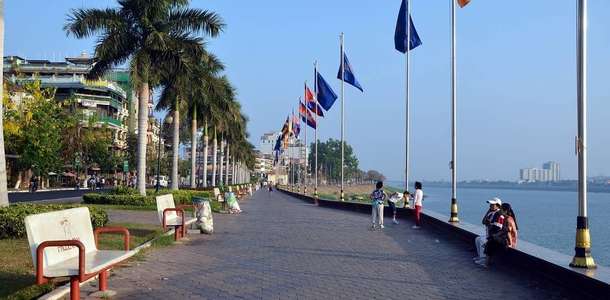 Sisowath Quay Aha’da yürüyüş yapın