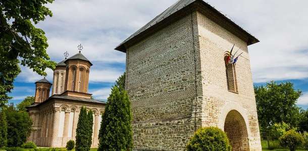 Gizemli Snagov Manastırı’nda Drakula efsanesini dinleyin