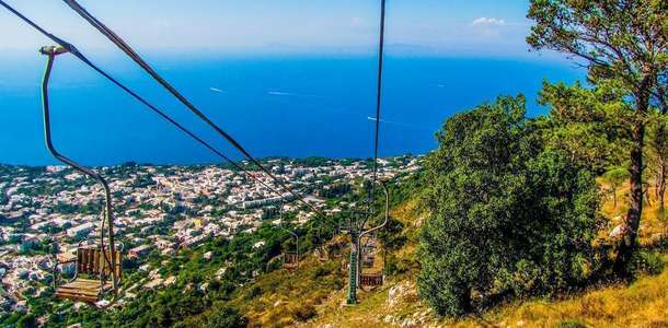 Teleferikle Solaro Tepesine çıkın