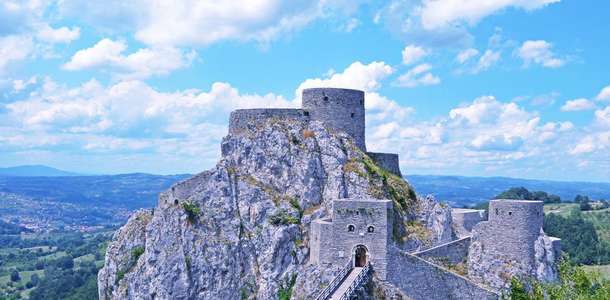 Srebrenik Fortress’a tırmanın