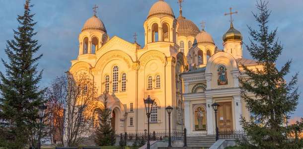 St. Nicholas Manastırı’nda rom tadımı yapım