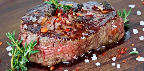 Mikonos mutfağının eşsiz lezzetlerini deneyin