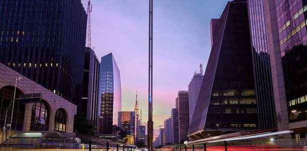 Sunset Meydanı’nda günbatımını izleyin