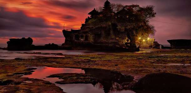 Tanah Lot Tapınağı