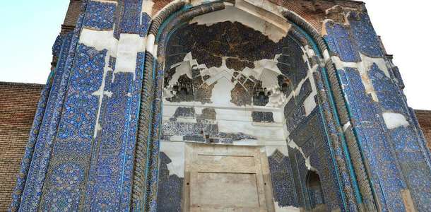 Mavi Camii’nin eşsiz mimarisi ile şaşırın   
