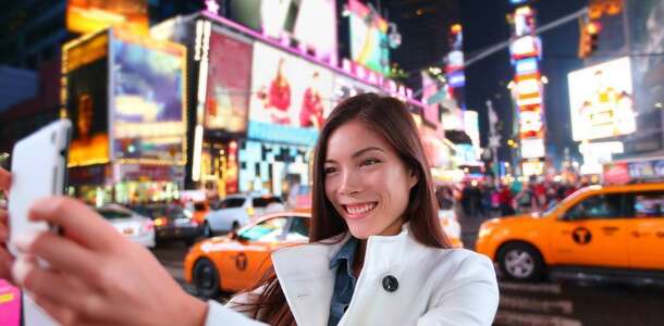 Times Meydanı’nda meşhur New York pozları verin  