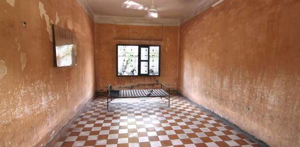 Cesaretinizi toplayın ve Toul Slong Genocide ile Choueung Ek’i gezin