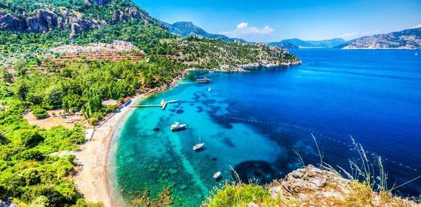 Turunç Koyu’nda dalış yapın