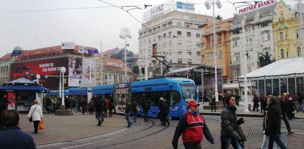 Jelacic Meydanı