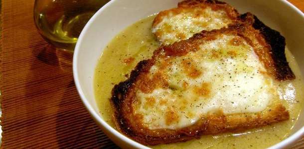 Zuppa di Cipolle