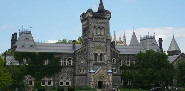 Toronto Üniversitesi