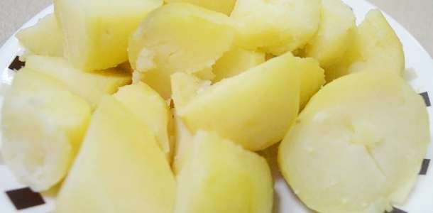 Boilet potatoes