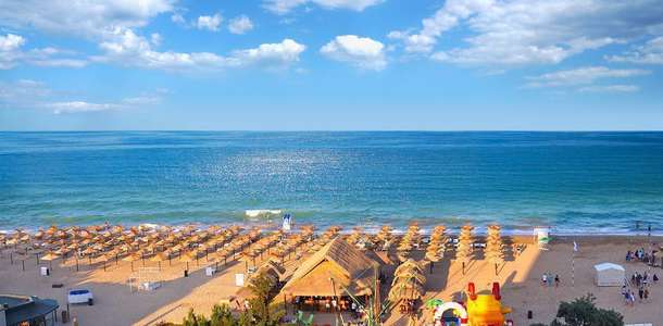 Varna Plajı’nda denize girin