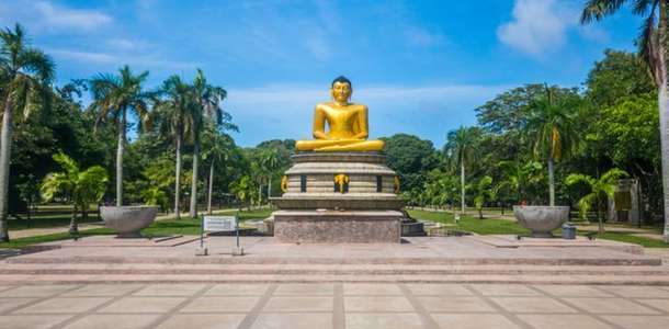 Viharamahadevi Park