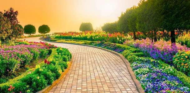 Kuhestan ve Sarab Sahneh parklarının yeşil yollarında yürüyün