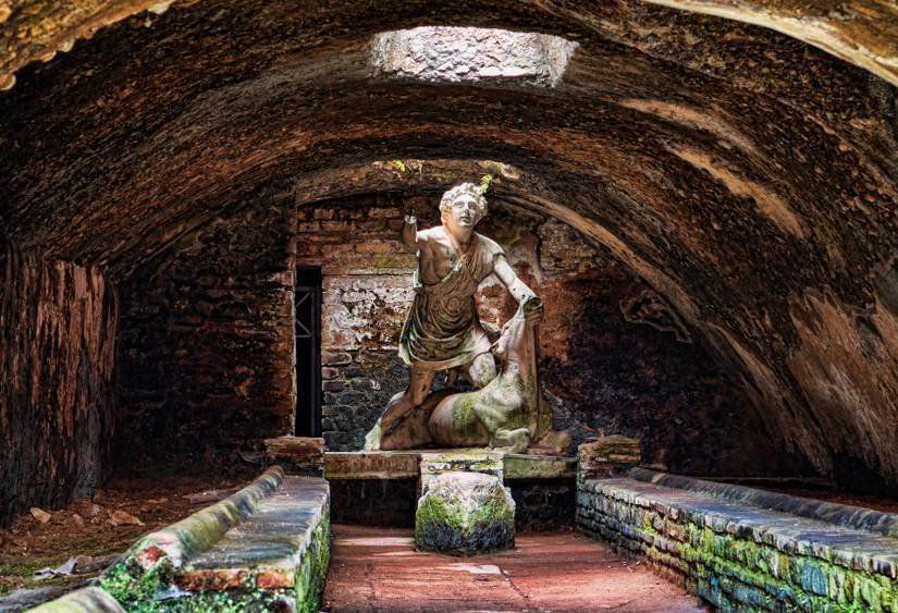 Zerzevan Kalesi ve Mithras Tapınağı